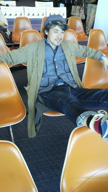 2012040112030001